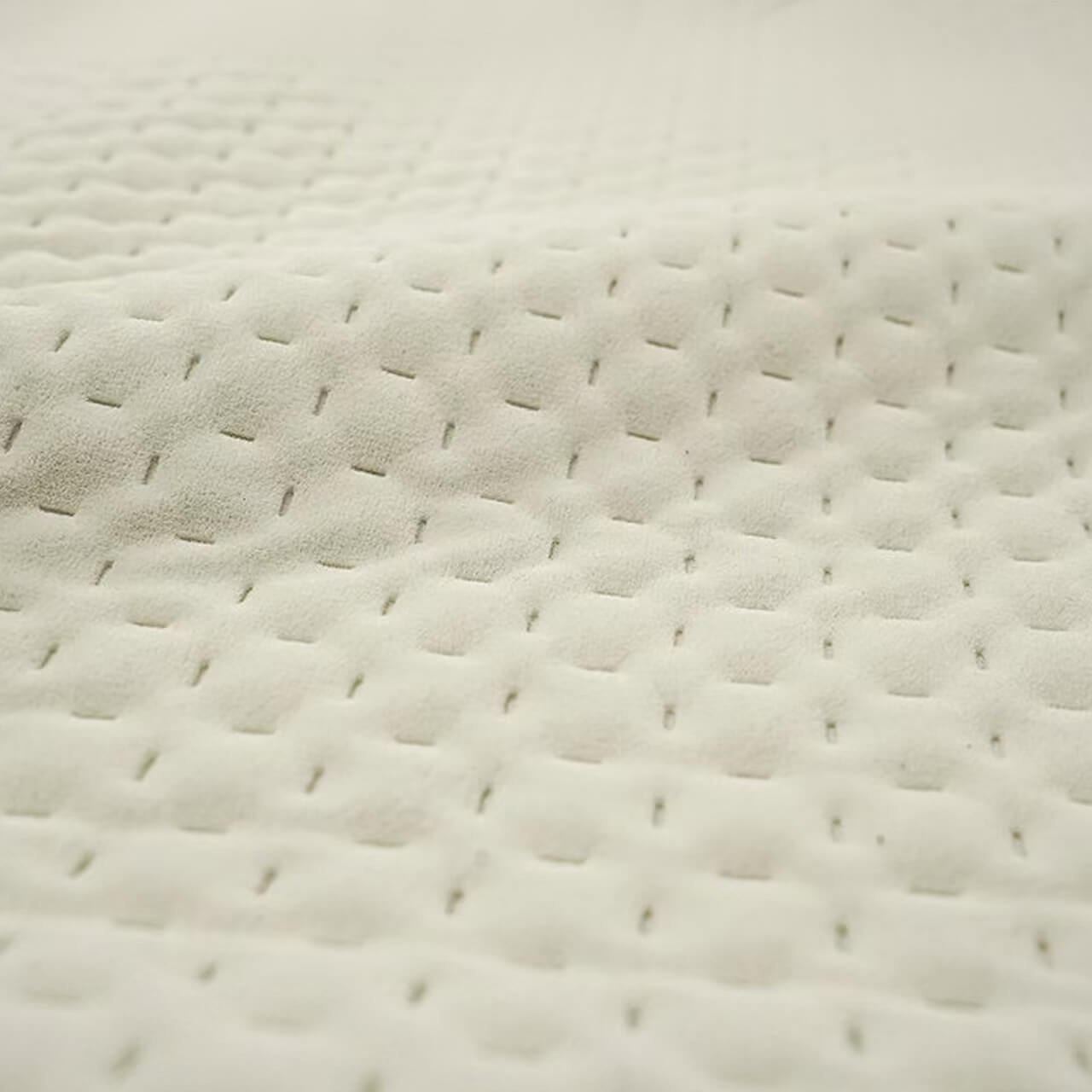 Milky White Piping Flannel Pillow