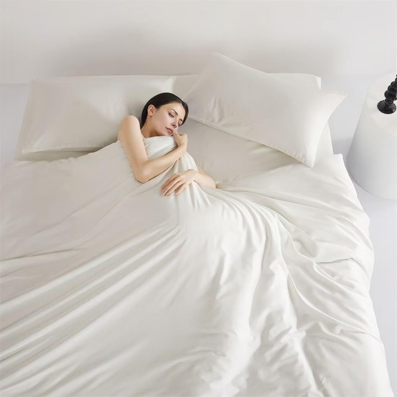 White Cotton Four-piece Bedding Set